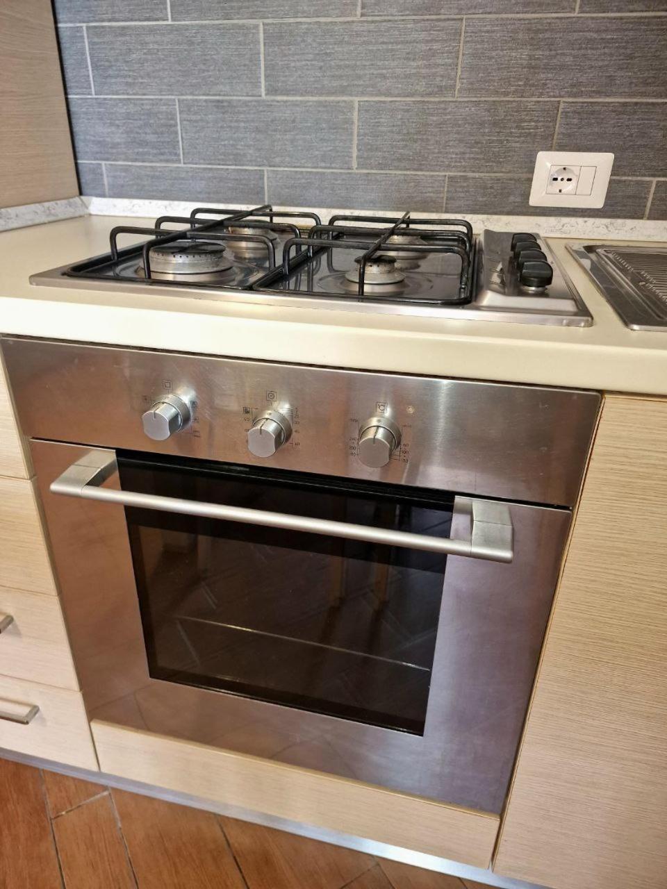 Domus Livio, 7 Min Fco Airport, Free Wifi, Garden Apartment, 2 Tv Hd Ф'юмічіно Екстер'єр фото